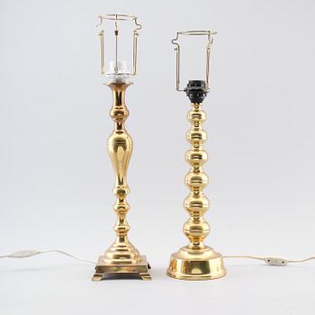 BORDSLAMPOR, 2 st, mässing, 1900-talets andra hälft.