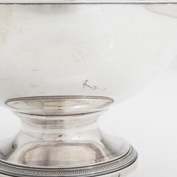 Olier & Caron, an Empire style silver bowl, Paris, France 1910-36.