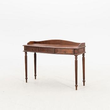 Sideboard 1900-talets senare del.