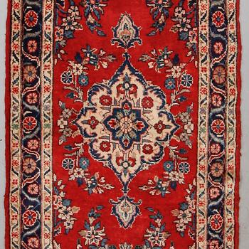MATTA, Hamadan, ca 235 x 86 cm.