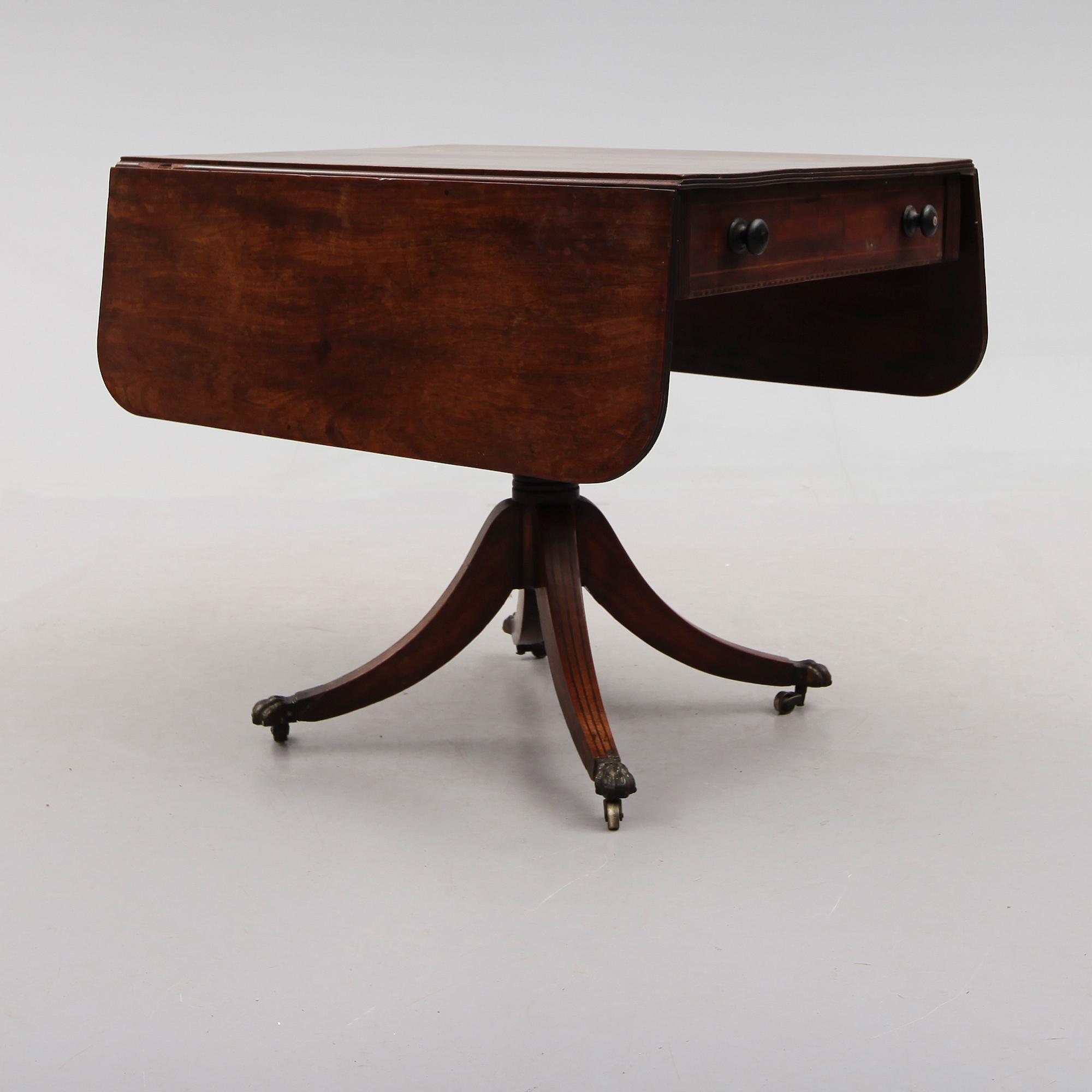KLAFFBORD, England, 1800-tal.