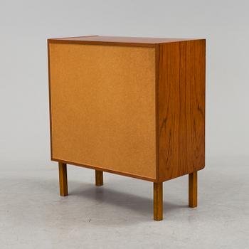 a chest of drawers from the second half of the 20th century.