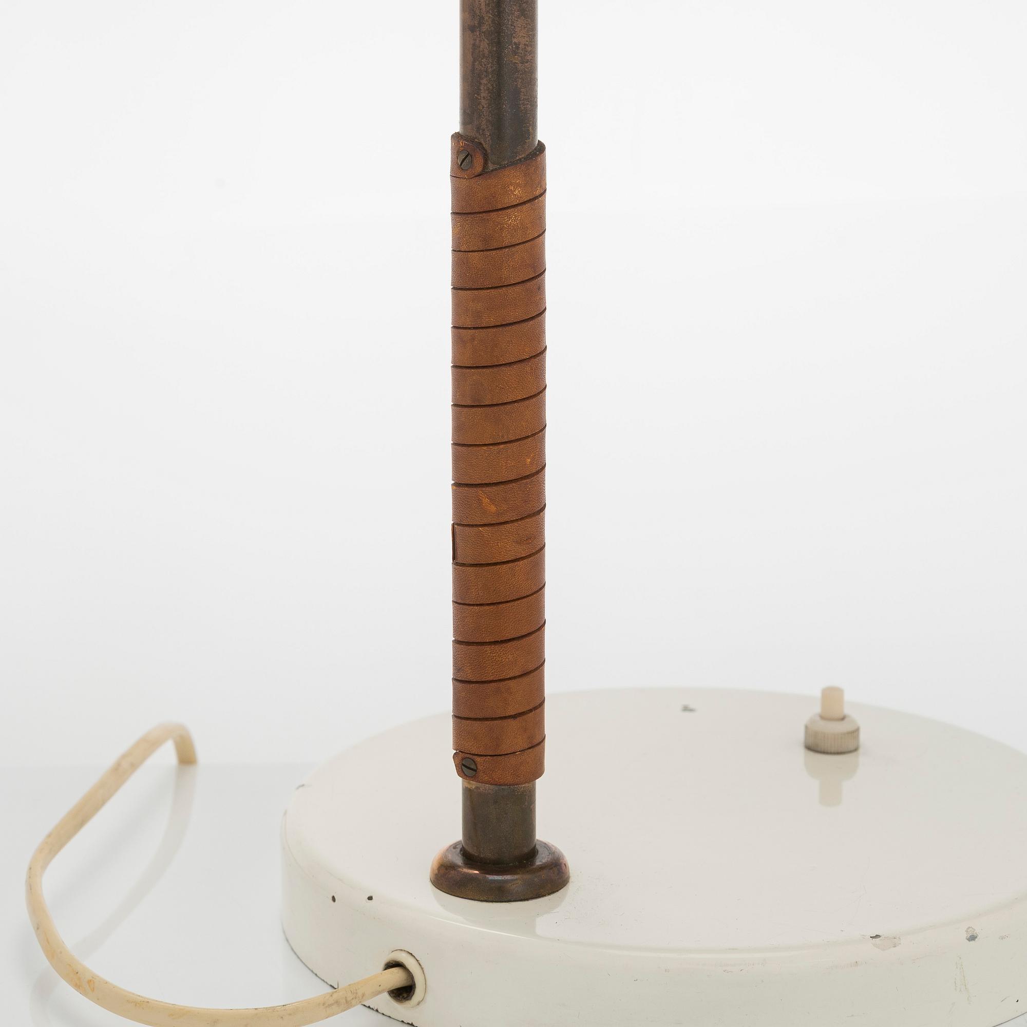 Aarne Ervi, bordslampa, möjligen prototyp, Arkkitehtuuritoimisto Aarne Ervi, tillverkare Taito 1900-talets mitt.