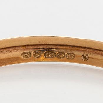 Kalevala koru, rannerengas 14K kultaa, Helsinki 1961.