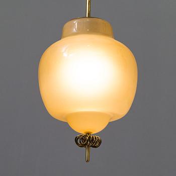 Paavo Tynell, A mid-20th-century pendant ceiling light, model '1094', for Taito, Finland.