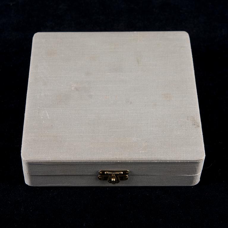MOCCASKEDAR, 12 st, förgyllt silver, Finska Guldsmeds Ab, Åbo 1928-1934. Vikt 102,4 g.