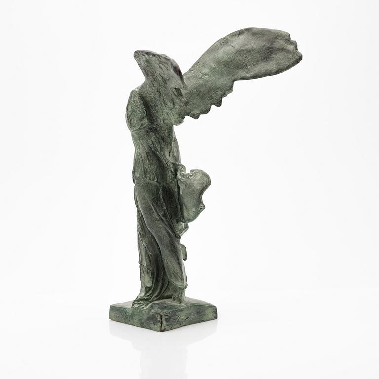 Skulptur, kopia efter "Nike från Samothrake".