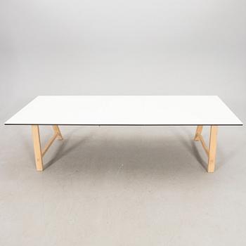 Bykato matbord "T11" för Bröderna Andersen.