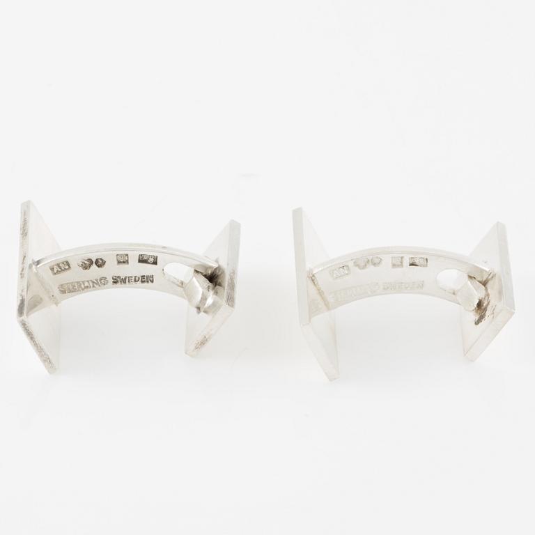 Wiwen Nilsson, a pair of sterling silver cufflinks, Anders Nilsson, Lund 1945.