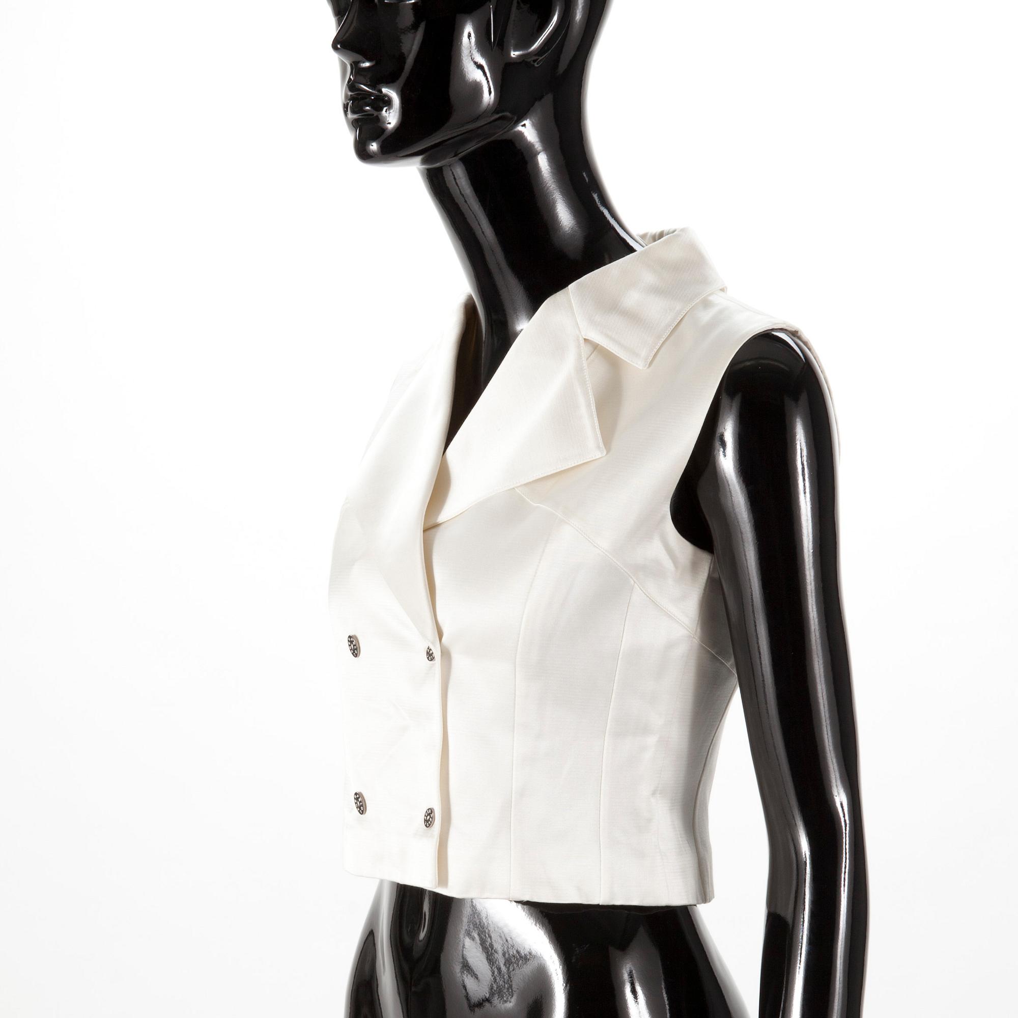 VÄST, Karl Lagerfeld.