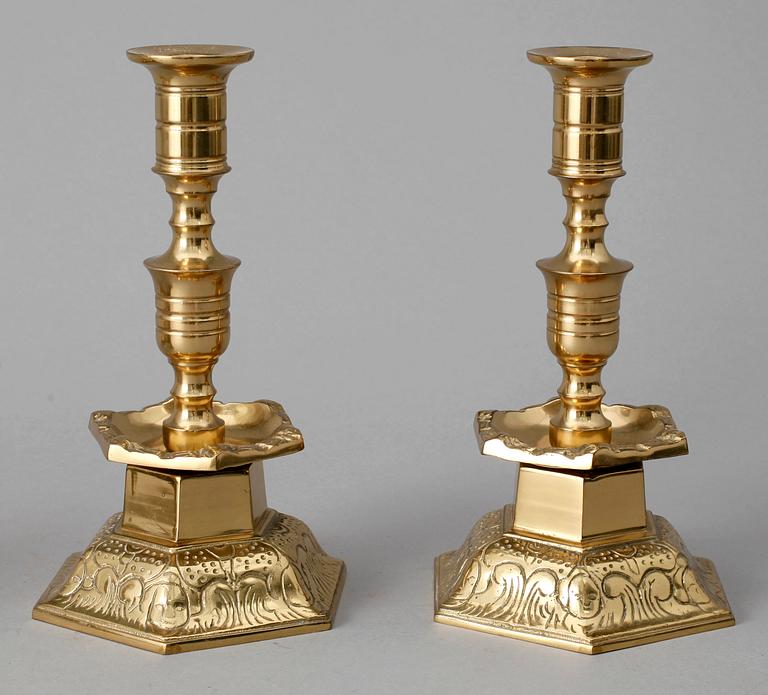 LJUSSTAKAR, 2+2, malm, 1900-tal.