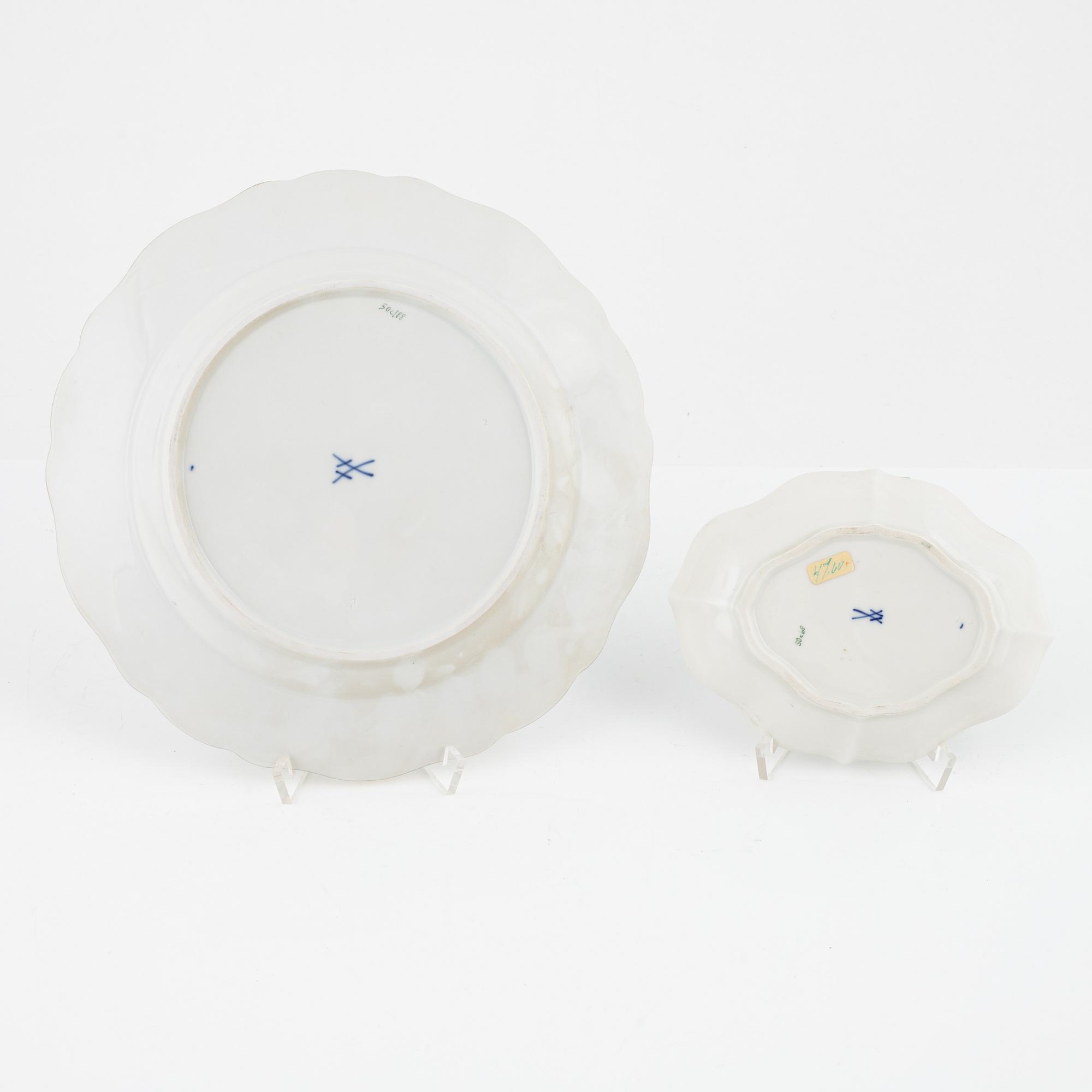 Seven pieces of 'Indische Malerei Grün' porcelain service, Miessen, 20th Century.