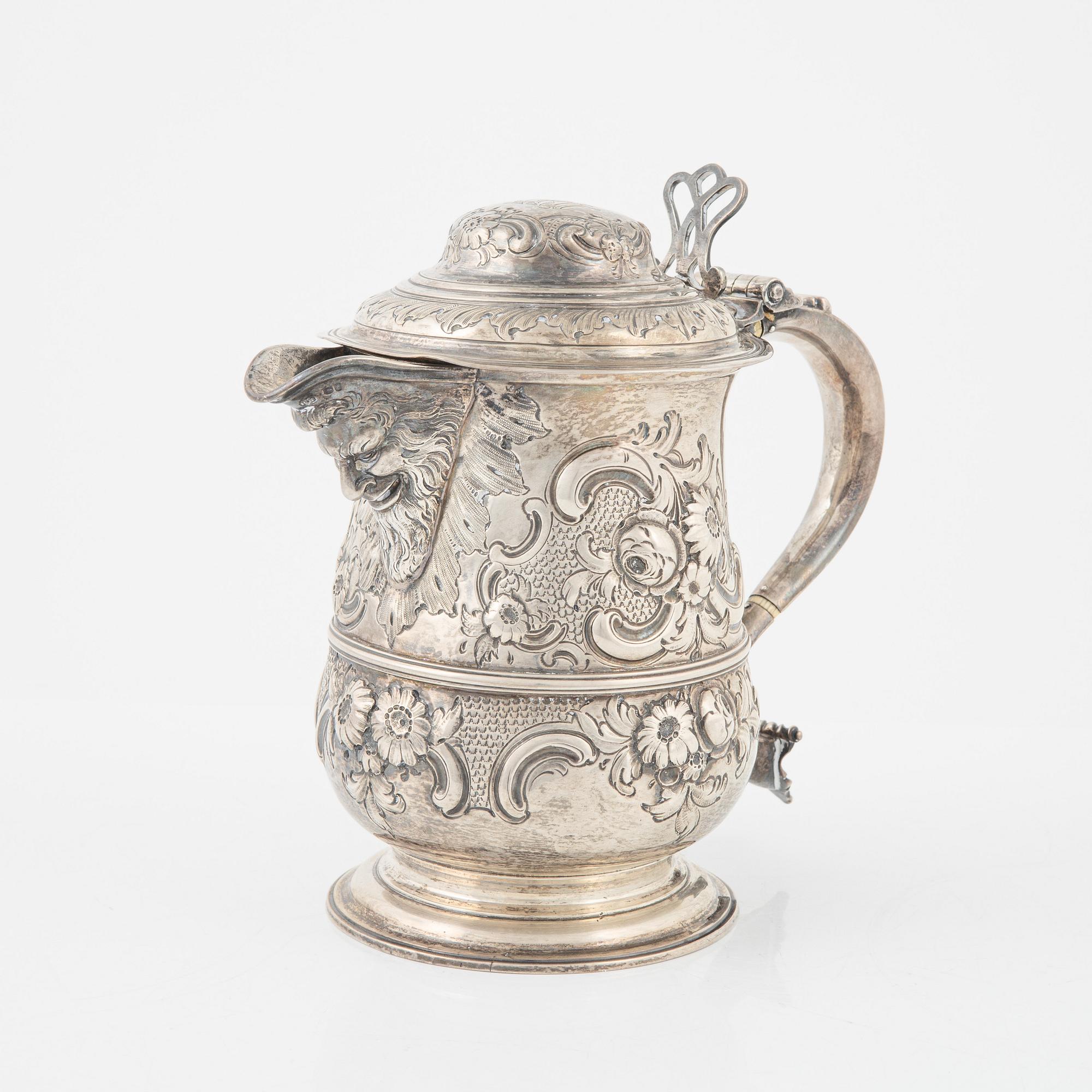 Dryckeskanna, silver, Charles Wright, London, England, 1776.