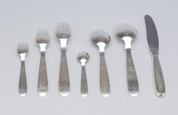 BESTICKSERVIS, 74+2 delar, silver. Köpenhamn, Johannes Siggard. Tot ca 3000g inkl stålblad.