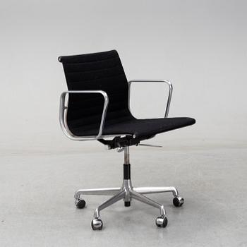Charles & Ray Eames, 'EA 107' office chair for Herman Miller.