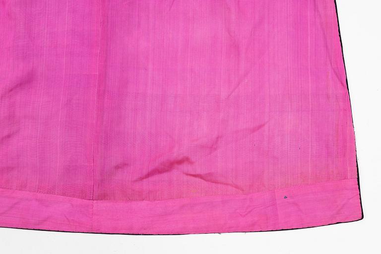 A lavender blue embroidered silk female informal robe, late Qing dynasty, 19th century.