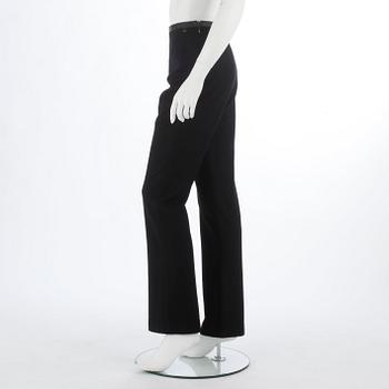 CHANEL, a pair of black and cashmere wool pants. Size 36.