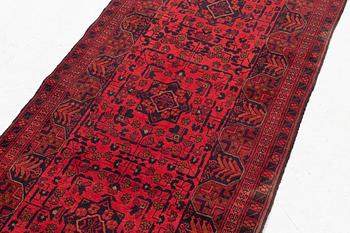 An oriental runner carpet, ca. 372 x 85 cm.