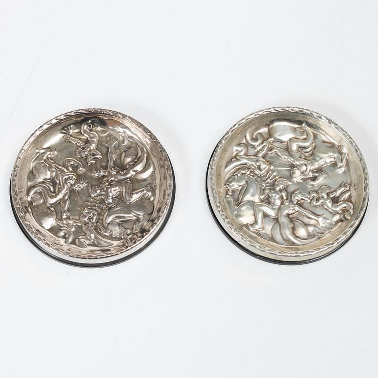 Guldsmedsaktiebolaget (GAB), Ashtrays, 4 pieces, silver and Bakelite, Stockholm, 1946–1968.