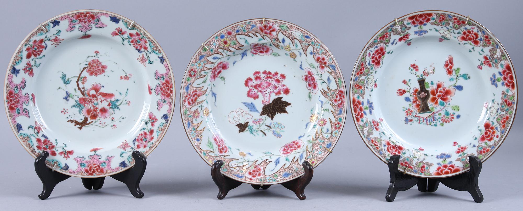 BÄRTALLRIKAR, 3 st samt TALLRIKAR 3 st, porslin, Kina, 1700-tal.