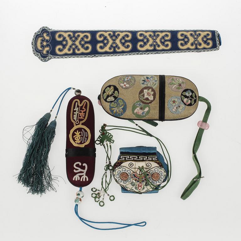 BRODERIER, 6 delar, Kina, 1900-talets början.