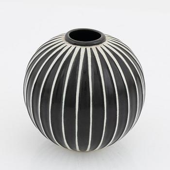 Stig Lindberg, a 'Domino' stoneware vase, Gustavsberg studio, Sweden 1954-69.