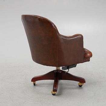 Skrivbordsstol, England, 1900-talets senare del.