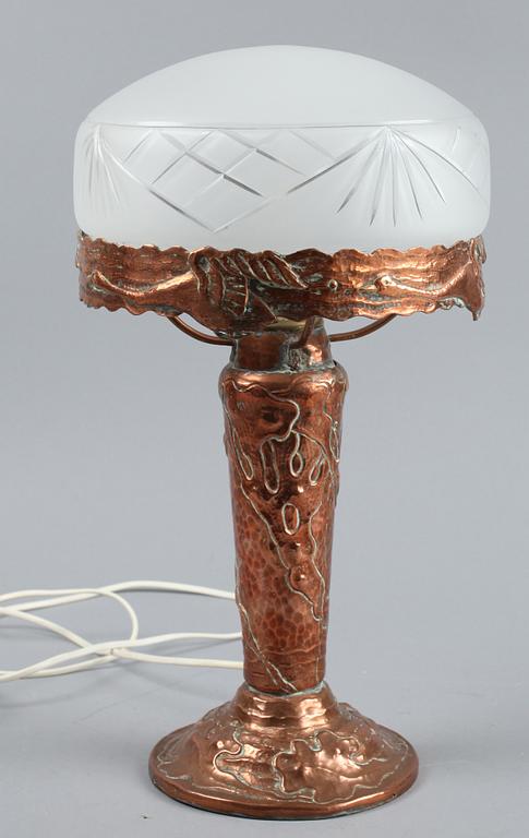 BORDSLAMPA, koppar, Jugend.1900-talets första hälft.