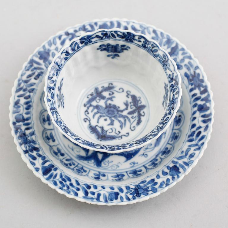 SKÅL MED FAT, porslin, Kina, Kangxi 1662-1722.