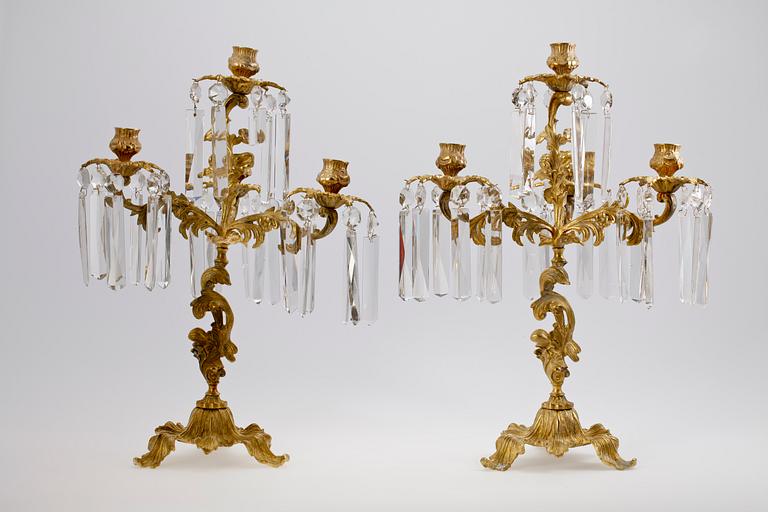 KANDELABRAR, ett par, oscarianska, 1800-talets slut.