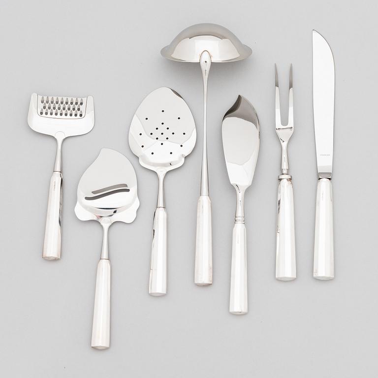Pekka Piekäinen, Serving cutlery, 7 pcs, silver and stainless steel.