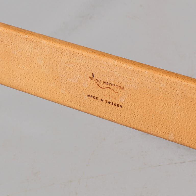 FÅTÖLJ, "Pernilla", Bruno Mathsson, 1900-talets andra hälft.