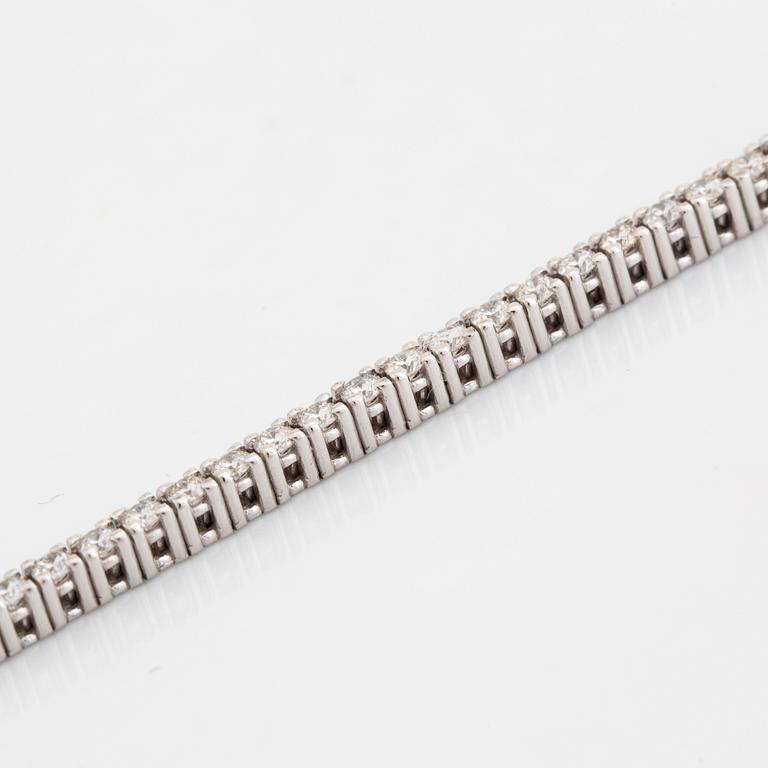 Brilliant cut diamond bracelet, with certificate HRD.