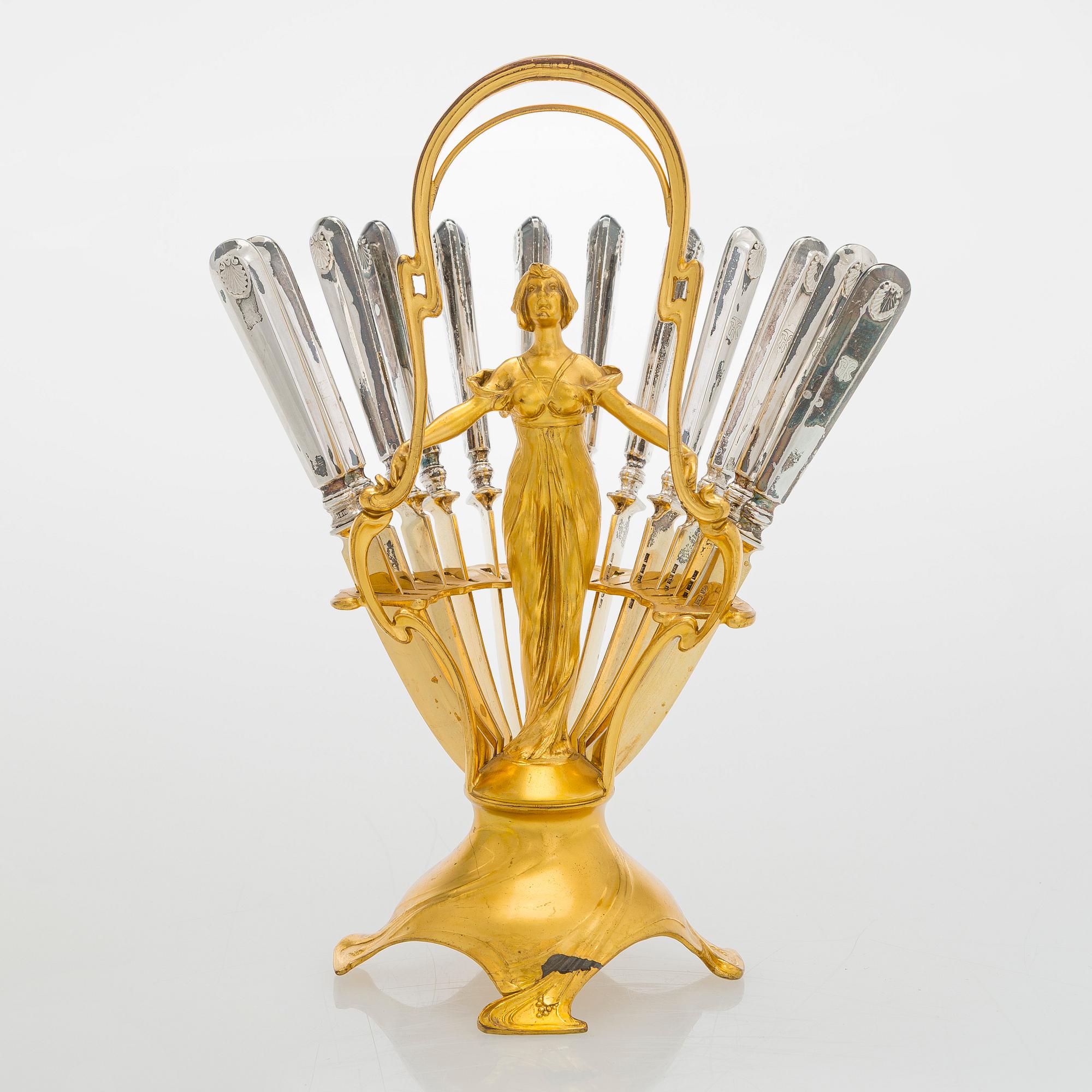 A set of 12 silver fruit knives, Suomen Kultaseppä Oy, Turku 1926.