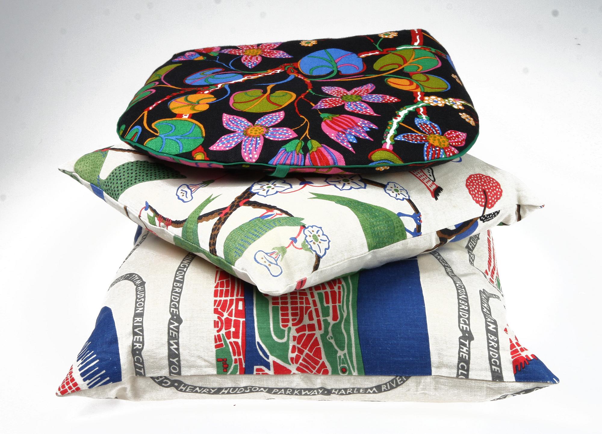 KUDDAR, 2 st, samt TEHUVA, Josef Frank, Svenskt Tenn.