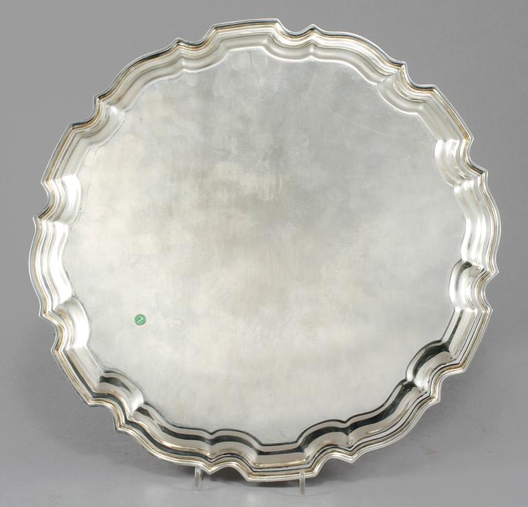 BRICKA, silver, Birmingham, 1961, vikt ca 1030 g.