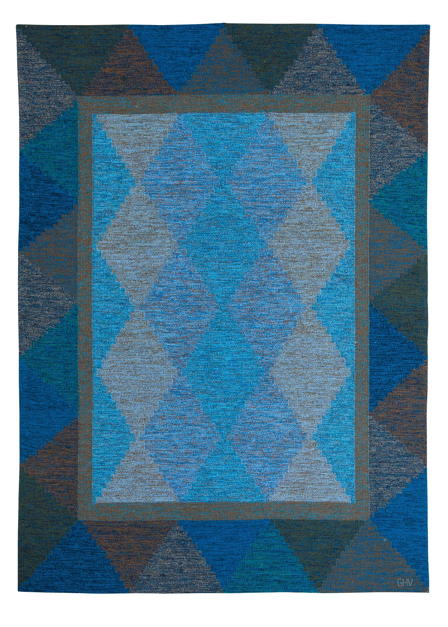 CARPET. Flat weave. 240 x 171 cm. Signed GHV.
