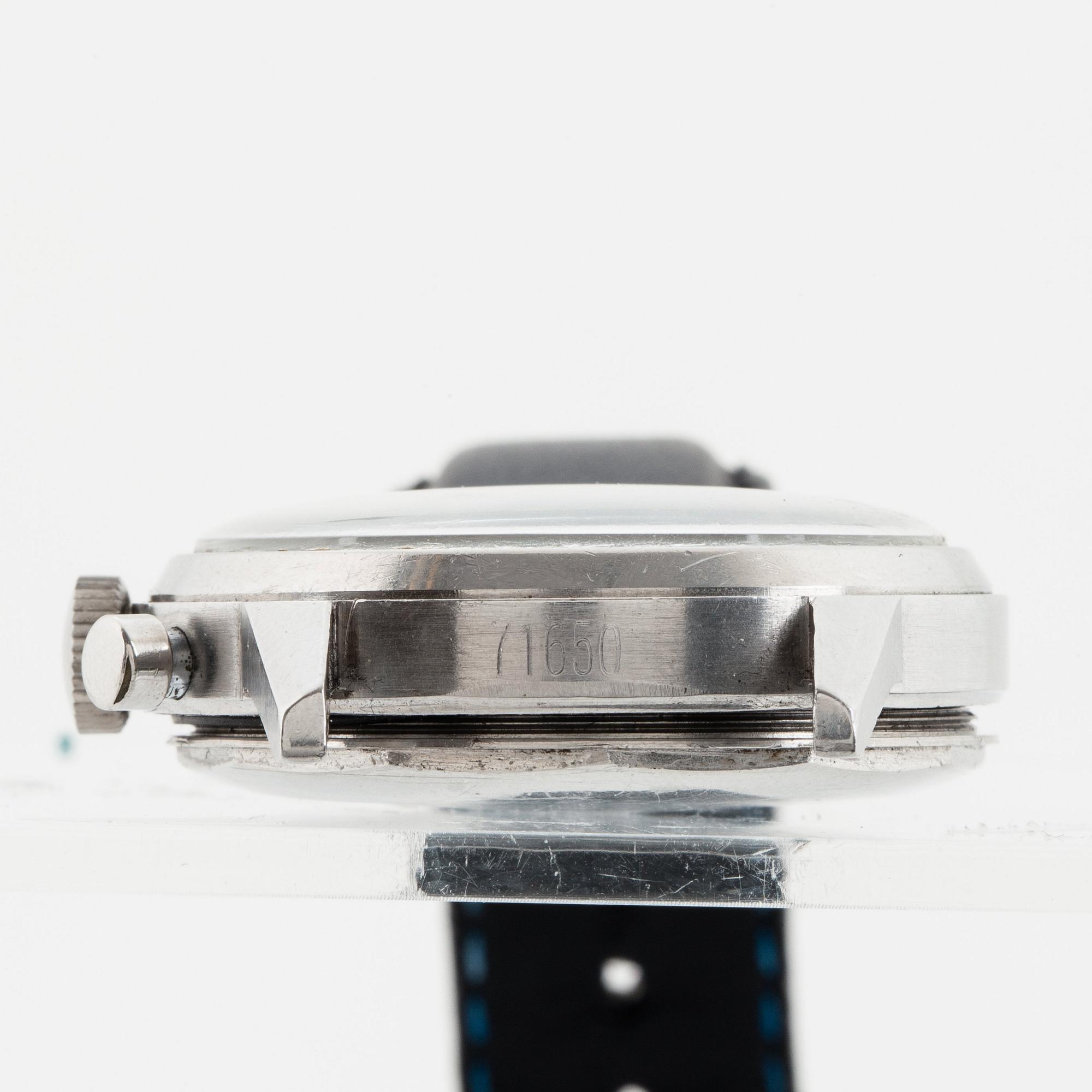 Heuer, chronograph, "Gilt Dial".
