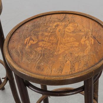 A PAIR OF BENTWOOD BAR STOOLS FROM THE FIRST HALF OF 20TH CENTURY.