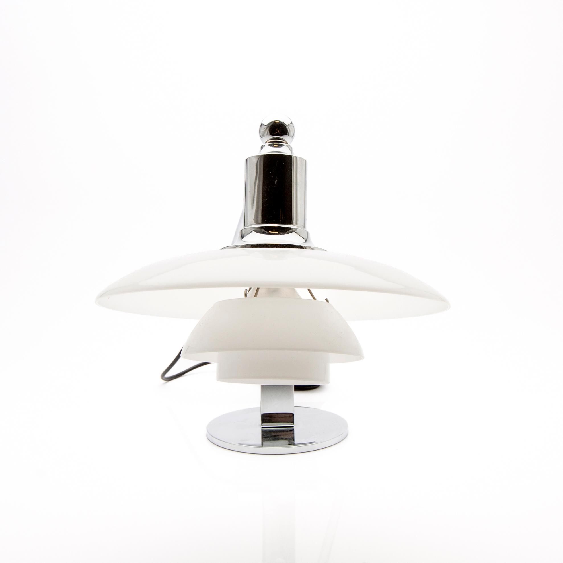 Poul Henningsen, pianolampa/kiplampa, "PH2/1", Louis Poulsen, Danmark.