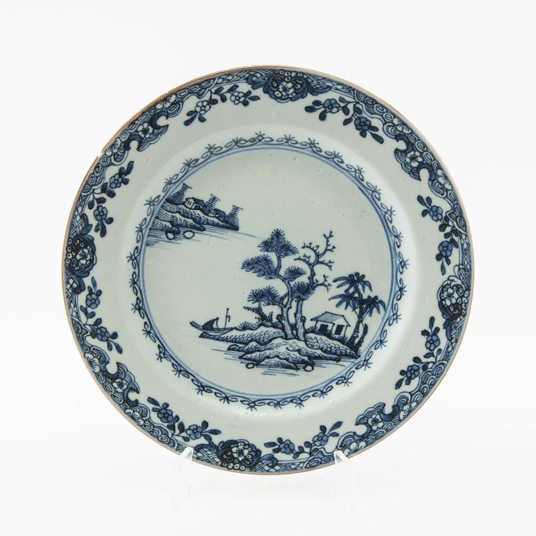 Plates 2 pcs porcelain China 18th century.