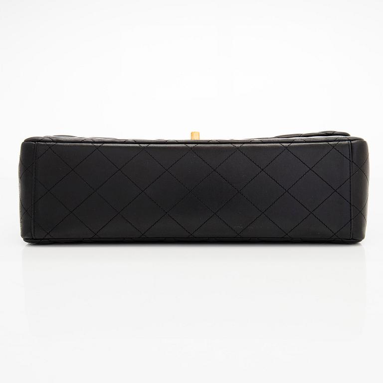 Chanel, väska, "Maxi Double Flap Bag", 2011.
