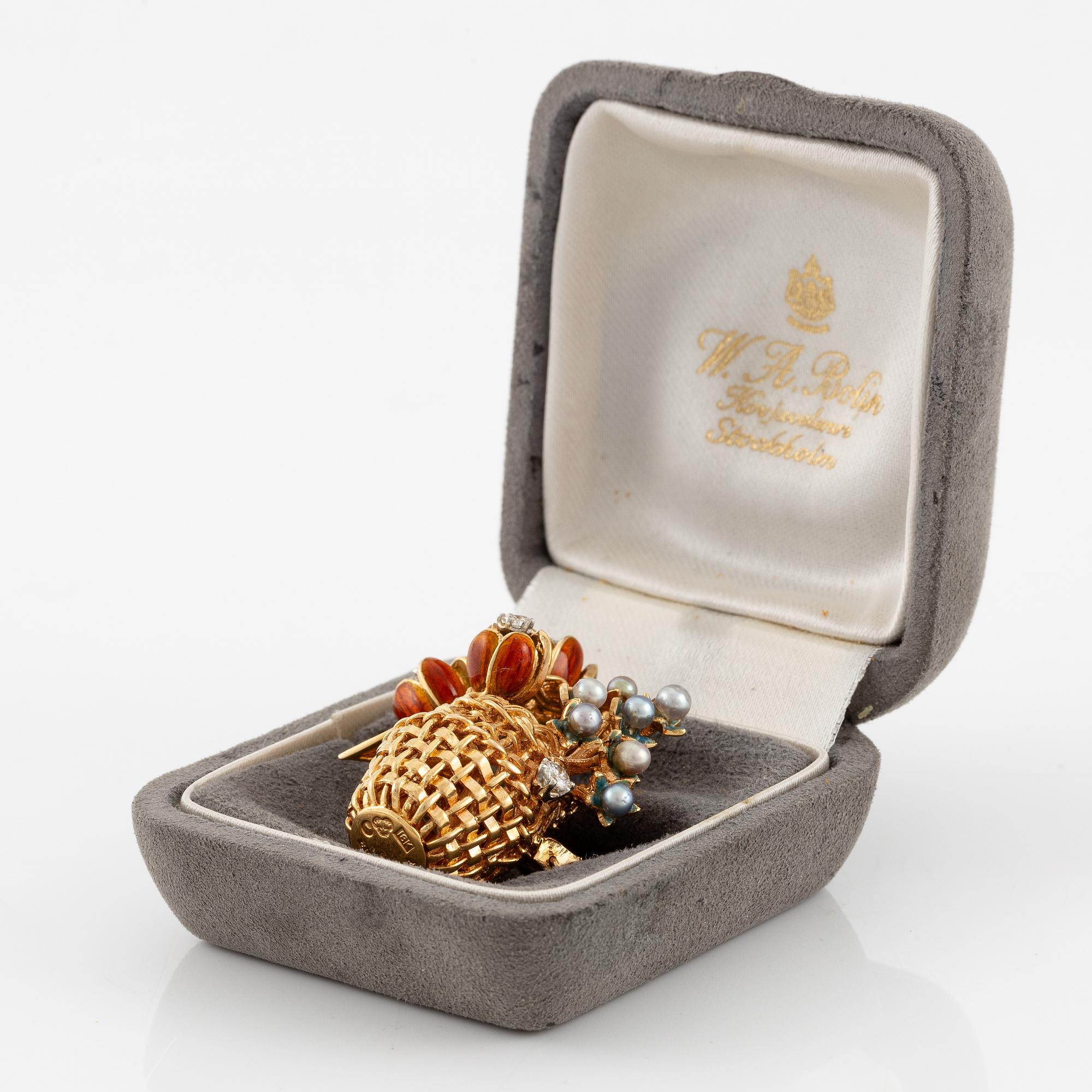 A W.A. Bolin brooch 18K gold and enamel with cultured pearls and round brilliant-cut diamonds, design Barbro Littmarck.