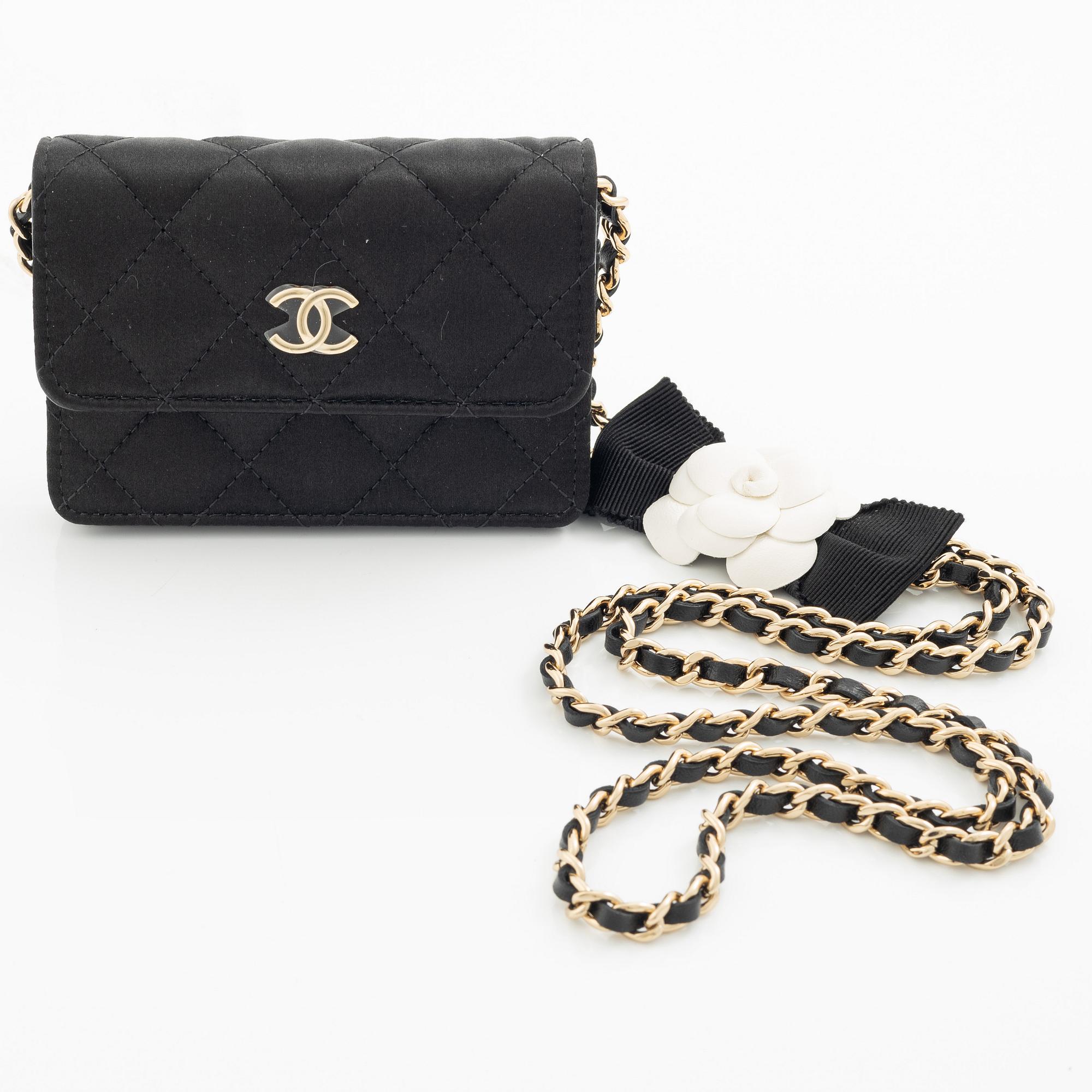 Chanel, väska, Mini Satin Camelia Chain bag.
