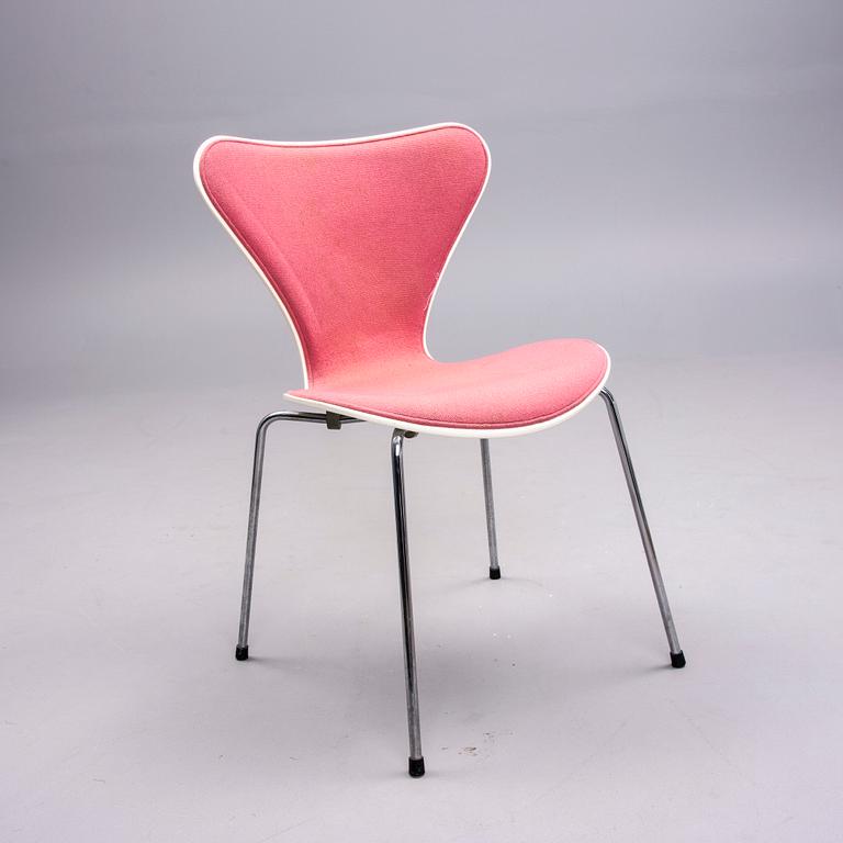 STOL, "Sjuan", Arne Jacobsen, Fritz Hansen, Danmark 1989.