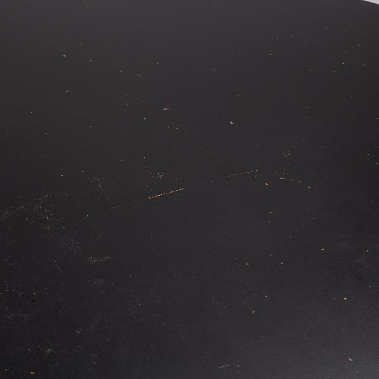 Arne Jacobsen, dining table, model 3600, Fritz Hansen, Denmark.