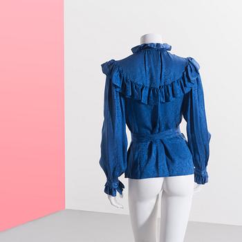 KNYTBLUS, Yves Saint Laurent.