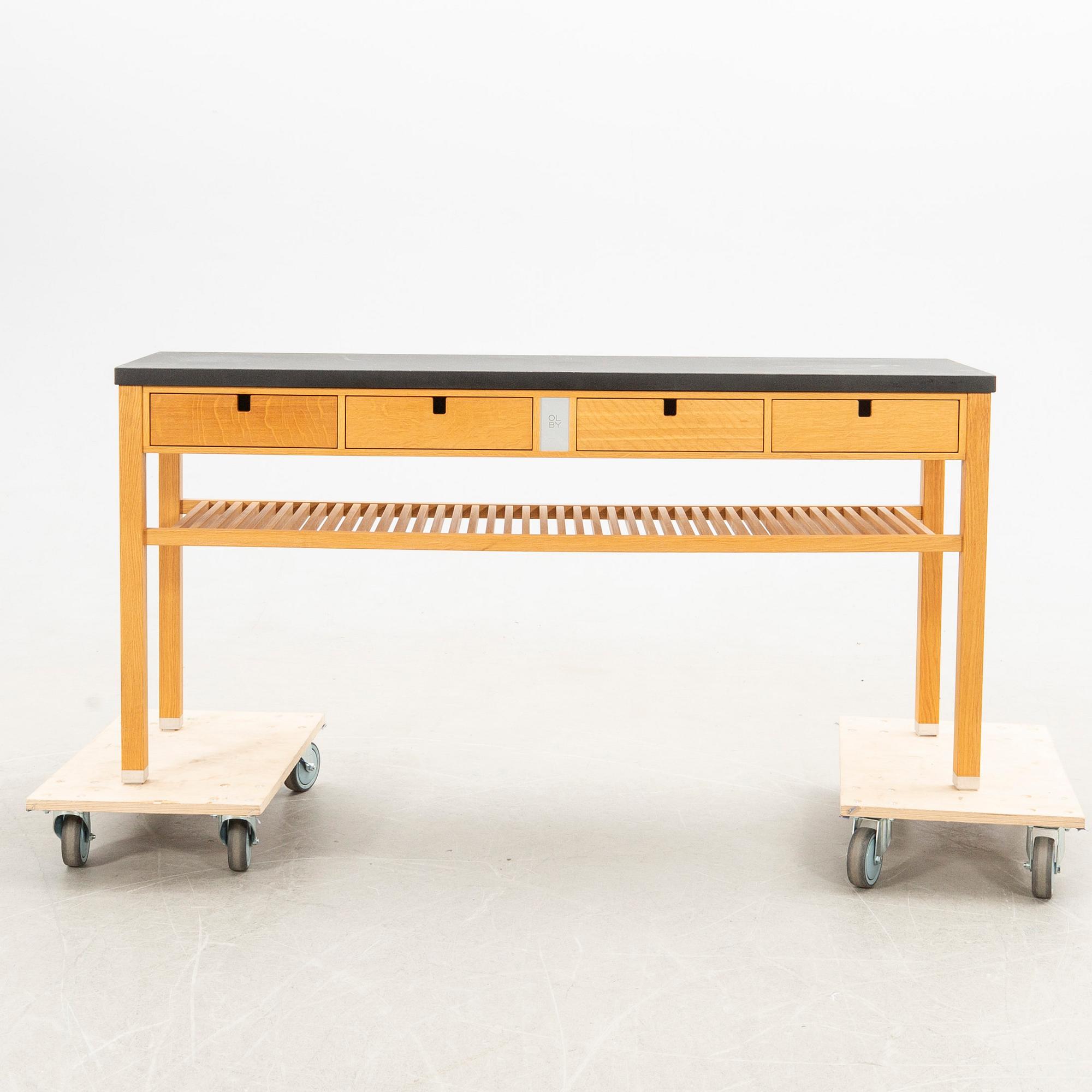 Kerstin Olby, Sideboard, "Limousine" modern tillverkning.