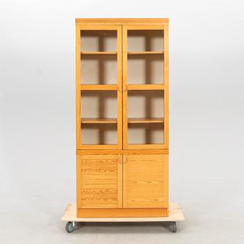 Vitrinskåp IKEA 1900-talets andra hälft.