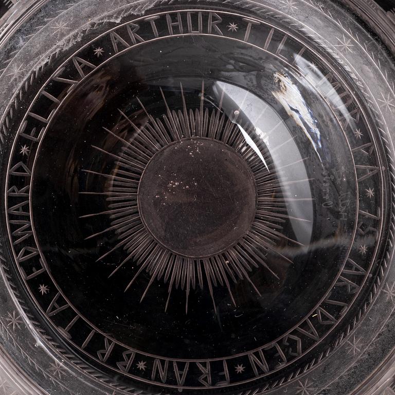 Edward Hald, an engraved glass bowl, Orrefors, 1920, model 147, provenance Edward Hald.